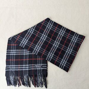 BURBERRY London Vintage Classic Nova Check Knit 100% Lambs Wool Black SCARF